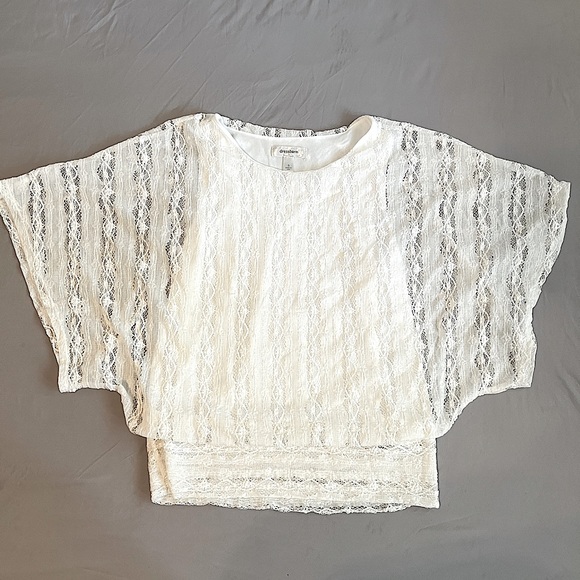 Dress Barn Tops - Dress barn white Lace Lined Top Angel Bat Wing Sleeves Top Size S